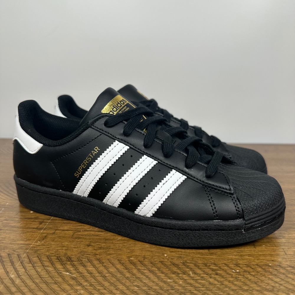 Adidas Superstar Sneakers Kids 5 Black White Gold Leather Classic Shell Toe OG